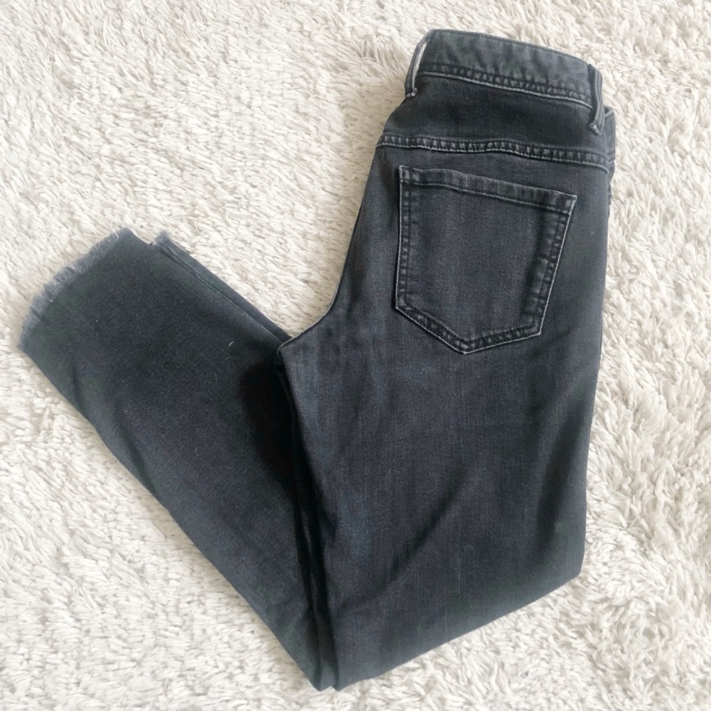 Free people skinny distressed jeans